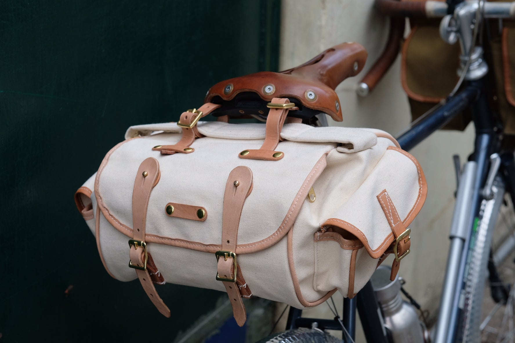 LD Pass Hunter Saddle Bag in Natural Duck Canvas
